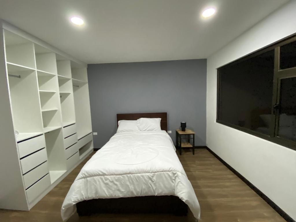 Lindo Departamento Con Vista Increible A Cuenca Διαμέρισμα Εξωτερικό φωτογραφία